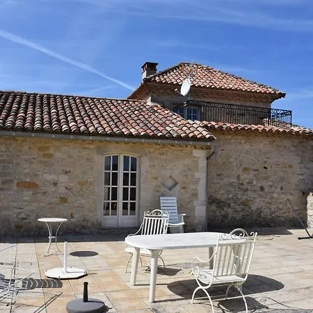 Prieure Du 17e Dans L'ardeche Meridionale Bed & Breakfast *