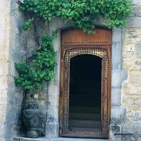 Prieure Du 17e Dans L'ardeche Meridionale 住宿加早餐酒店 3*