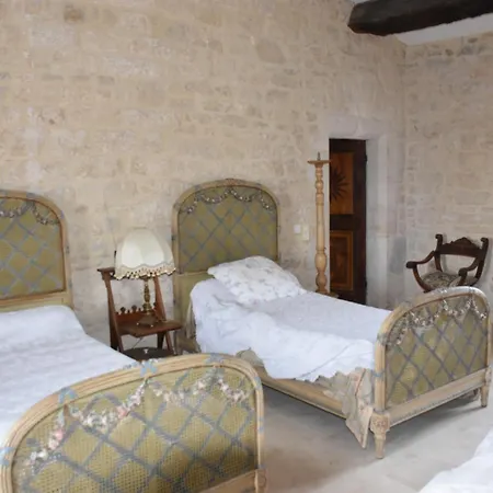 住宿加早餐酒店 Prieure Du 17e Dans L'ardeche Meridionale 3*